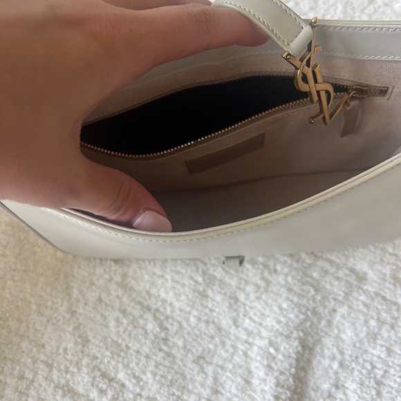 YSL Sac Hobo Handbag - Picture 4 of 16